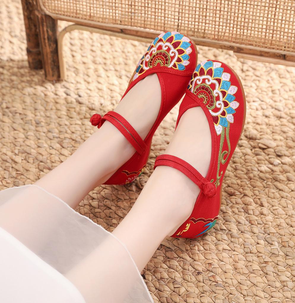 Ethnic Style, National Style Canvas Embroidered Cloth Shoes, Women's Shoes, Single Shoes One-word Buckle Low-heeled Mother Shoes