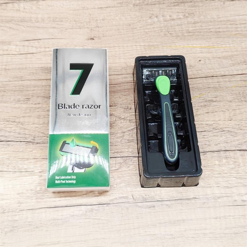Verbessern Sie Ihre Rasurroutine mit 7-Klingen-Kopfset und Gummi-Griff-Pflege