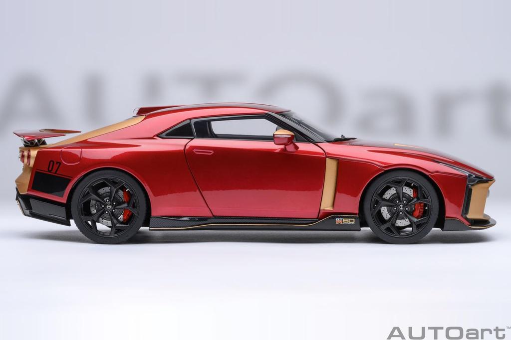 AUTOart Scale Nissan by ITALDESIGN Finished Model 77514 1/18 GT-R50 (Metallic Red/Gold)