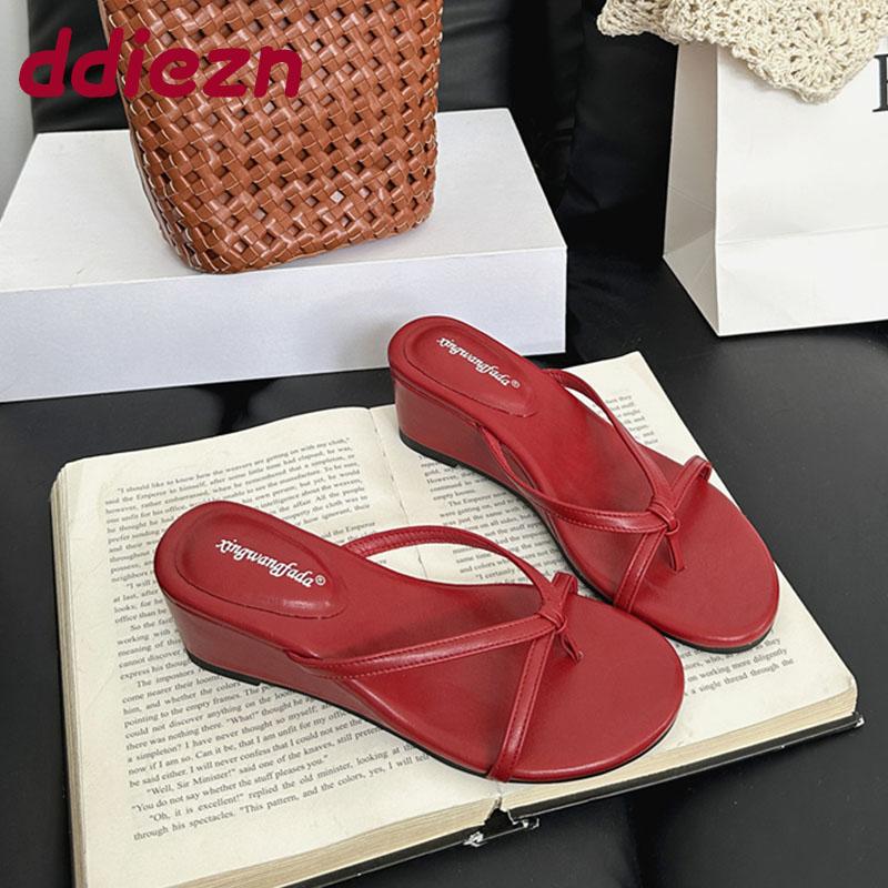 Mode Mode Runde Zehen Damen Keilabsatz Hausschuhe Sommer Damen Pantoletten Sandalen Flache Damen Keilabsatz Schuhe Flip Flops