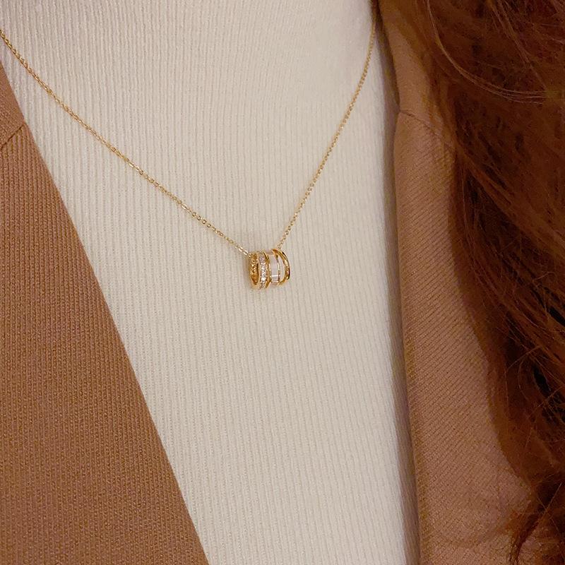 Internet Celebrity Fashion Simple Temperament Light Luxury Ring, Necklace High Sense Versatile Celebrity Style Collarbone Chain Sweater Chain