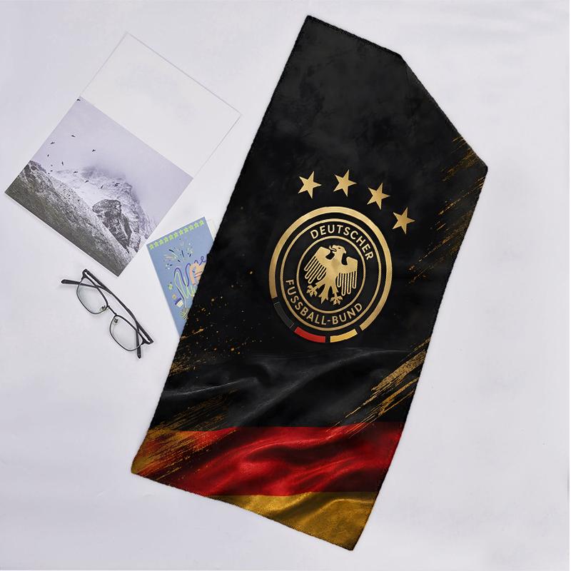 Eintracht Fashion Beach Towel: Ideal for Summer Adventures Soft, absorbent and quick drying suitable for swimming and bathing