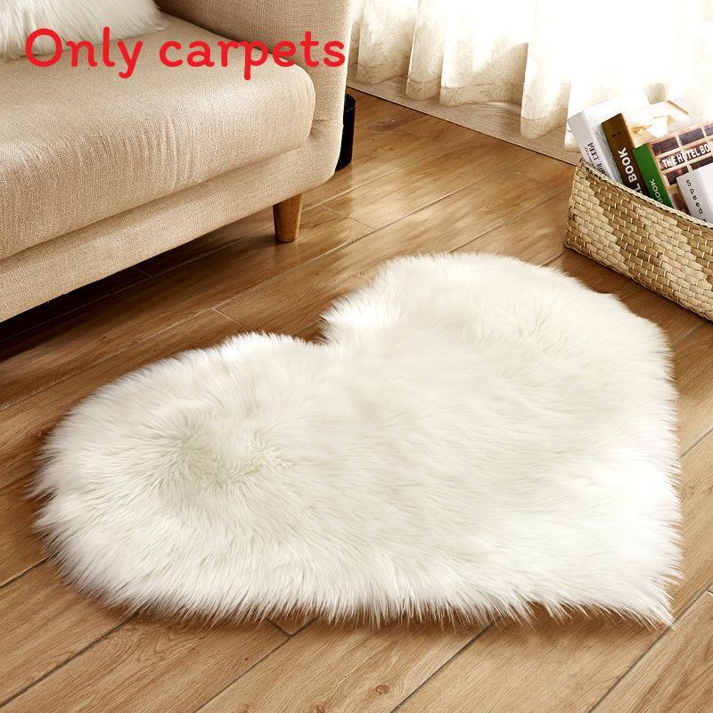 Simple Heartshaped Silk Plush Rug With Soft Texture For Living Room And Bedroom Decor