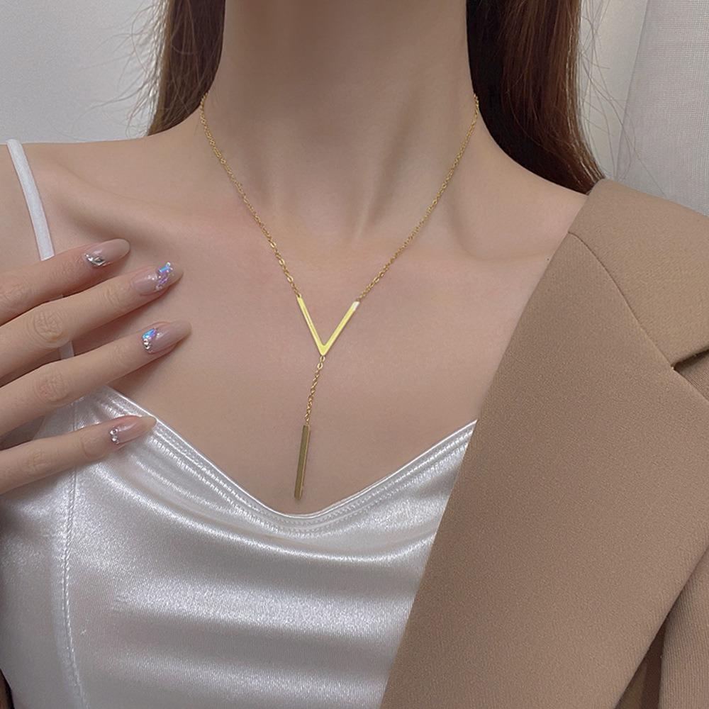 Fashion Temperament V-shaped Necklace For Women Ladies
