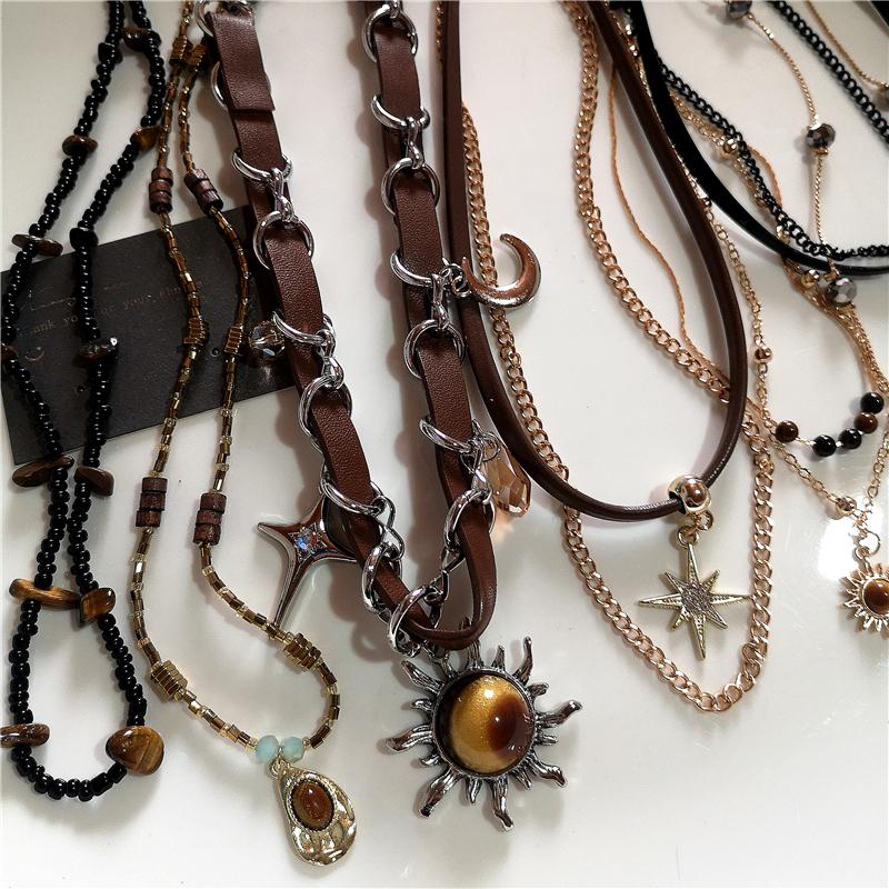 Vintage Leather Brown Stone Sun Pendant Beaded Choker Clavicle Chain Necklace For Women Unique Personalized Grunge Jewelry