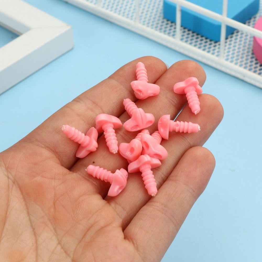 10Pcs DIY Animals Crafts Plastic Triangle Noses For Dolls Toys For Bear Buttons Toy DIY Safety Nose Dolls Accessories