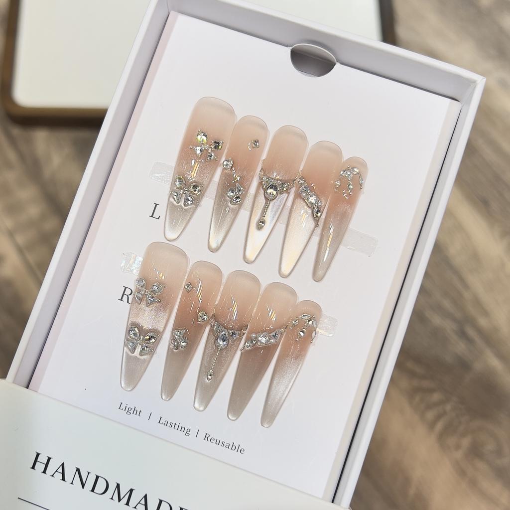 Hand-woven Armor High-end Nude Blush Dense French Cat Eye Nail Art
