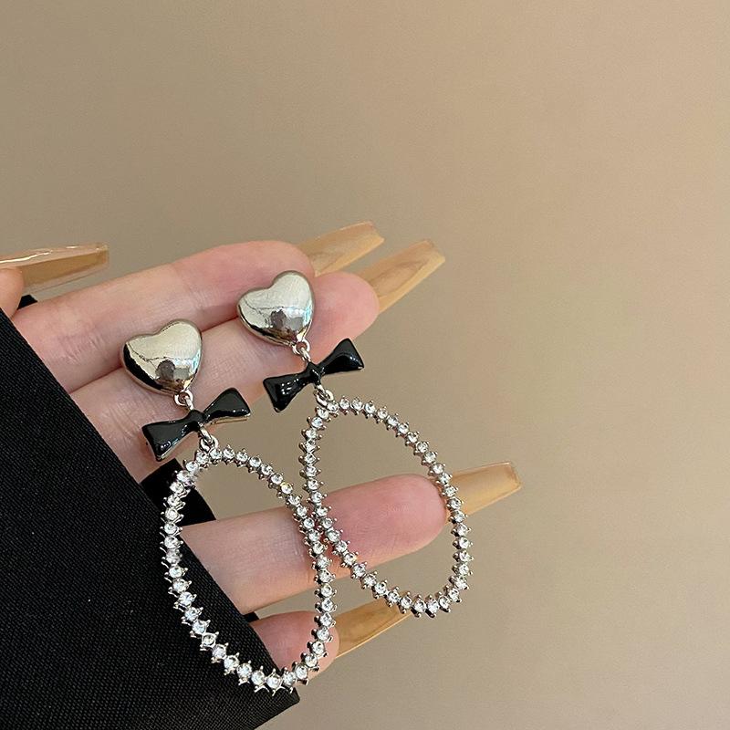 Módní design Přehnaný temperament Francouzské oválné náušnice s mašlí lásky Dámské