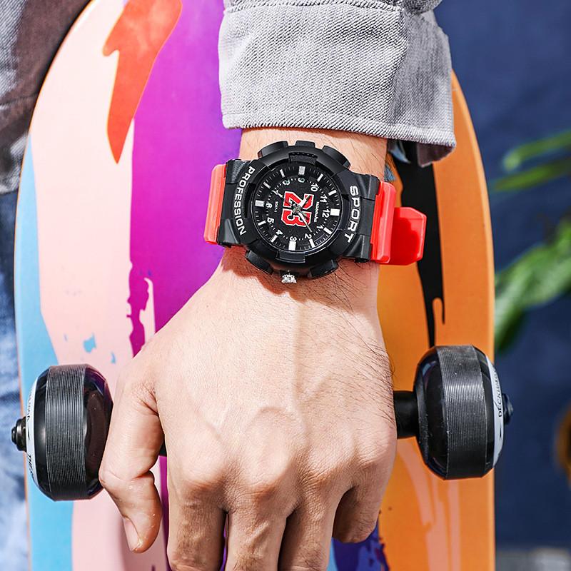 Sport Watch For Men And Women With Digital Analog Display Waterproof Outdoor Fashion Accessory