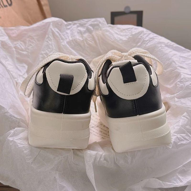 Niche Black and White Panda Little White Shoes Women's Autumn Versatile Thick-soled Heightening Board