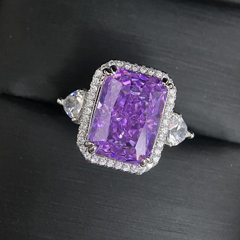 2026 Bright Sparkling Apple Green High Carbon Ice Flower Cut Ring, Luxurious Temperament Rectangular Diamond Ring Woman