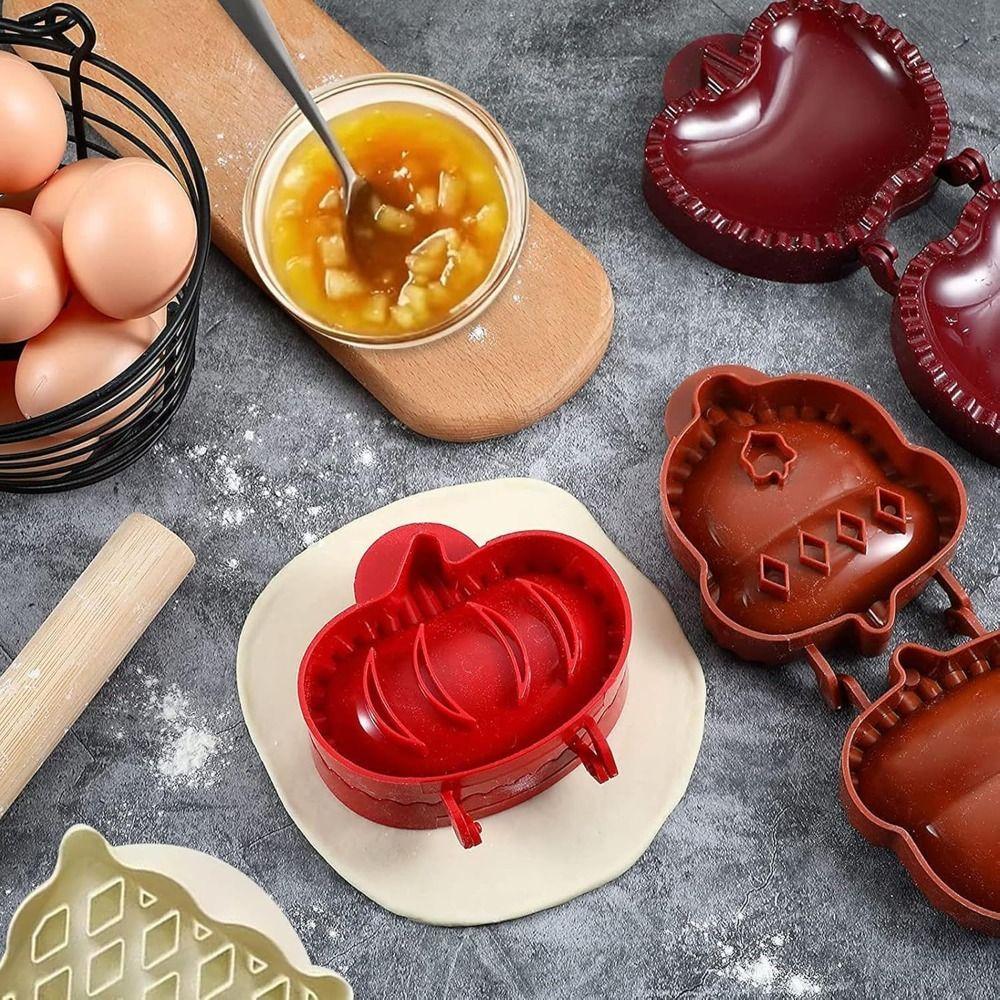 Portable Holiday Mini Pie Mold Multifunctional Pumpkin Cookie Tool Hand Pie Press Mold Maker Hand Pie Molds