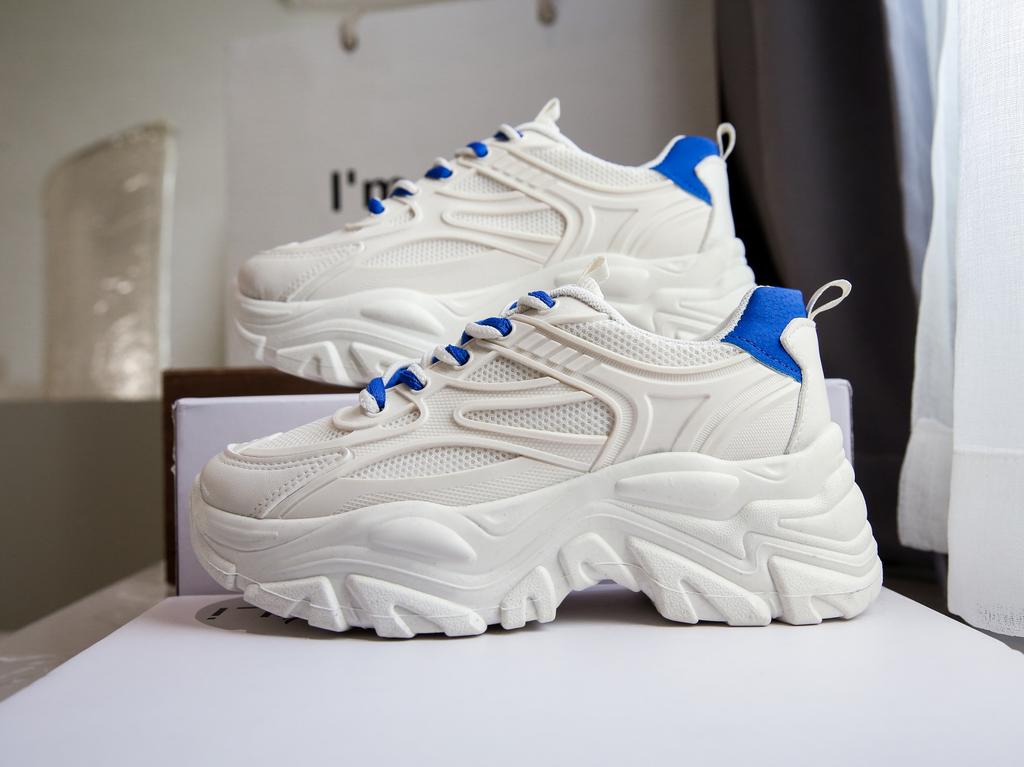 Women New Fashion Platform Sport Shoes Women 2026 New Summer Casual Chunky Sneakers Women Mesh Platform Shoes