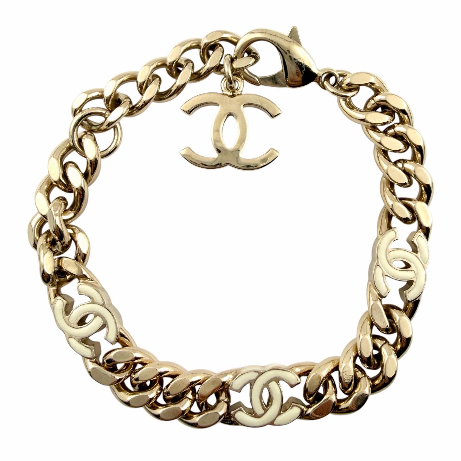 

Great CHANEL bracelet gold Women B22S AB8299 Used