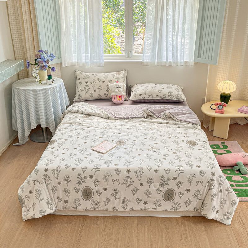 Summer Cooling Ice Silk Summer Cool Quilt Air-Conditioning Single Twin Blanket Student Dorm Machine Washable