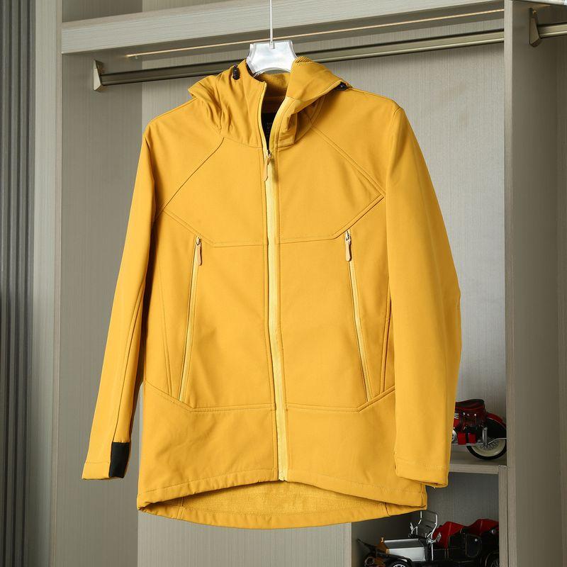 European and American New Style Outdoor Windproof and Water-Resistant Softshell Jacket for Men, Hooded Zip-Up Jacket, Multi-Color Softshell Clothing
