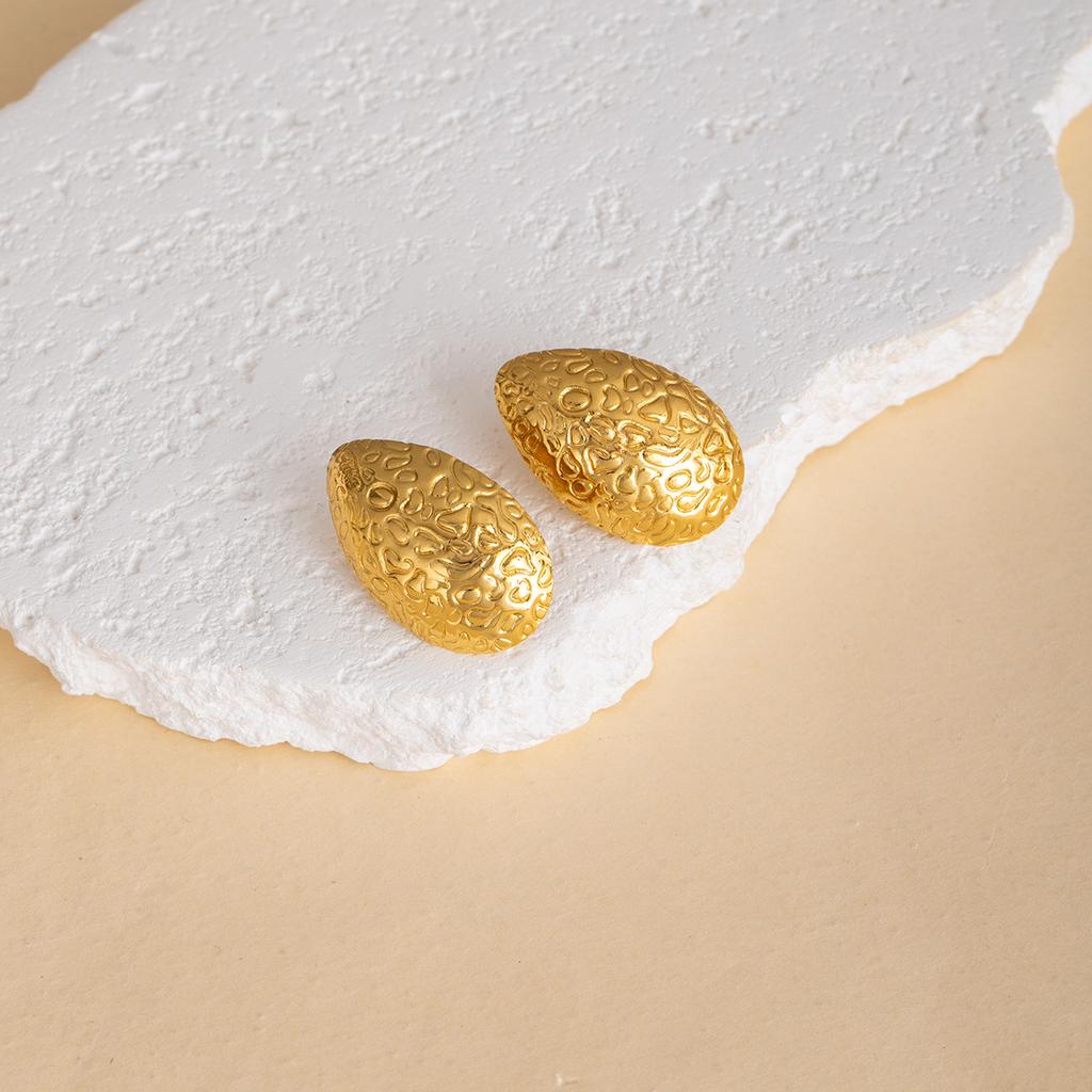 Retro Gold Style Flower Stud Earrings Light Luxury High Sense Natural Style Niche Earrings Women