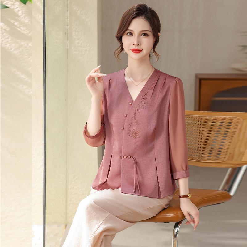 Stylish Embroidered Summer Top for Middle-Aged and Elderly Women - Seven-Sleeve Design (HGC88515)