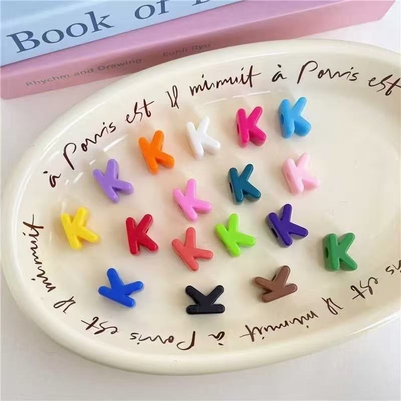10 Stück/Los Bunte Englische Buchstabenperlen Für Schmuckherstellung DIY Dekoration Handykette Schlüsselanhänger Perlenstift Haaraccessoires