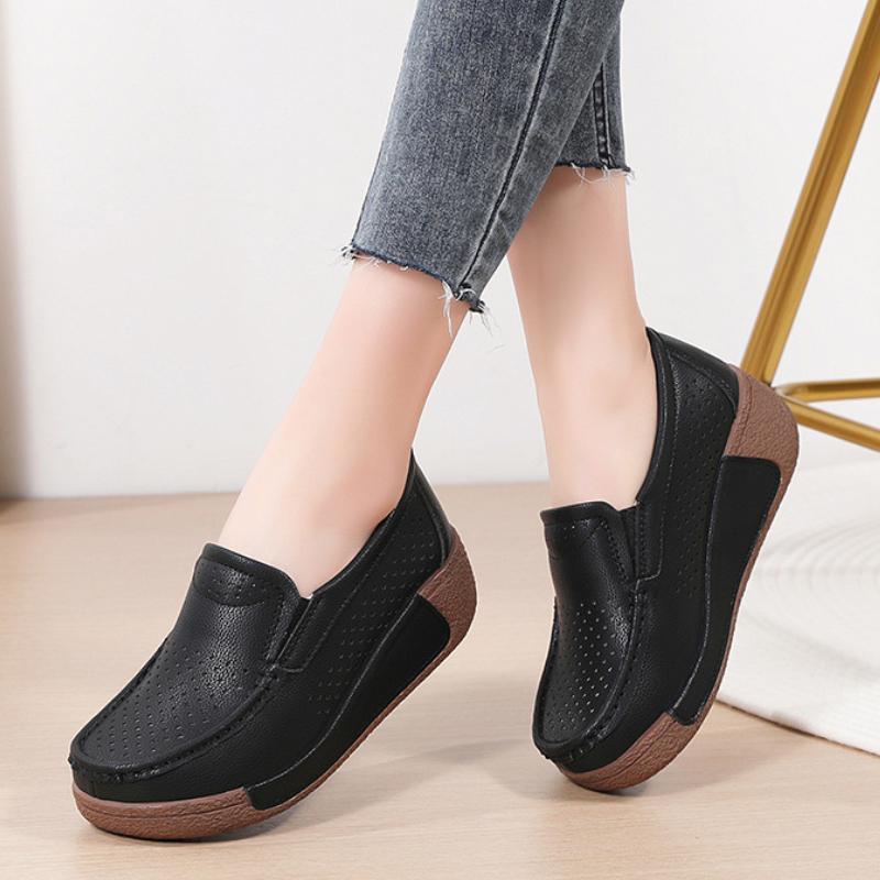 Hollowed-out Women Casual Walking Shoes Genuine Leather Rockers Shoes Fashion Loafers Elegant Mother Shoes