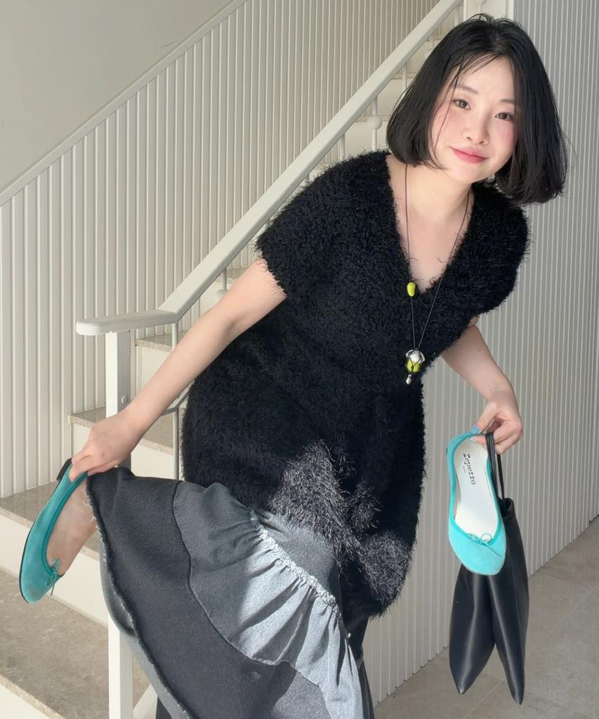 SINOON V-Neck Flare Knit (Black)