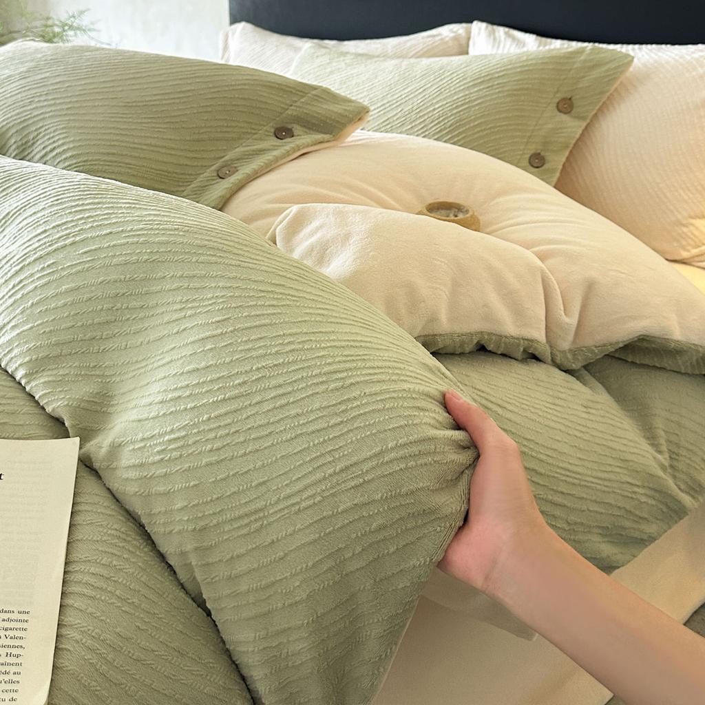 Thickened Milk Fleece Carved Fleece Four-Piece Warm Double-Sided Coral Fleece Bed Sheet Quilt Cover Bedding