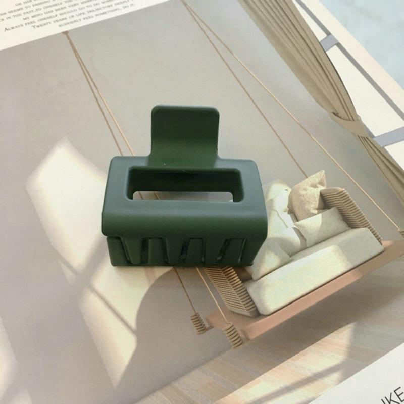 TrafagaLa Women Hair Clip Claws 2022 New Solid Sweet Hairpins Barrette Crab Hair Clips Headwear for Girls Hair Accessories