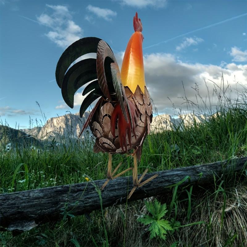 Elegante Scultura di Gallo in Metallo Per Giardino e Decorazione della Casa Ornamenti per Prato sul Retro Con Finitura Resistente alle Intemperie