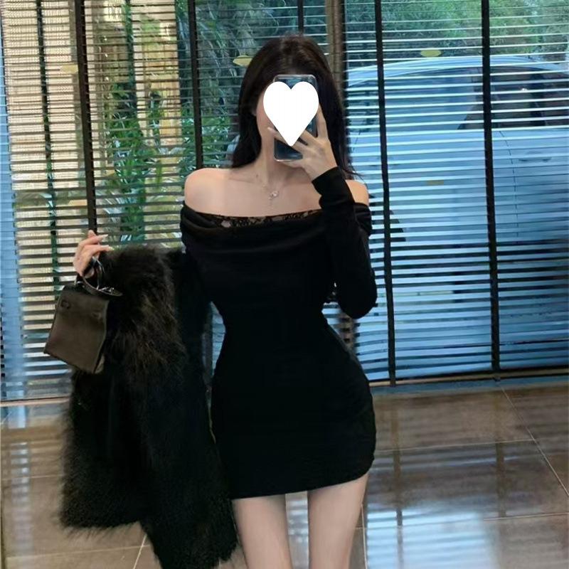 Spitzen-Patchwork schulterfreies Langarmkleid Damen Herbst figurbetont reiner Wunsch Hüftwickelrock schwarzer enger Taillen-Kurzrock