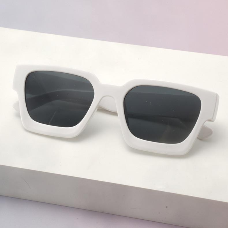 Minimalist Thick Frame Square Sunglasses With Uv400 For Fashionable Women And Men
