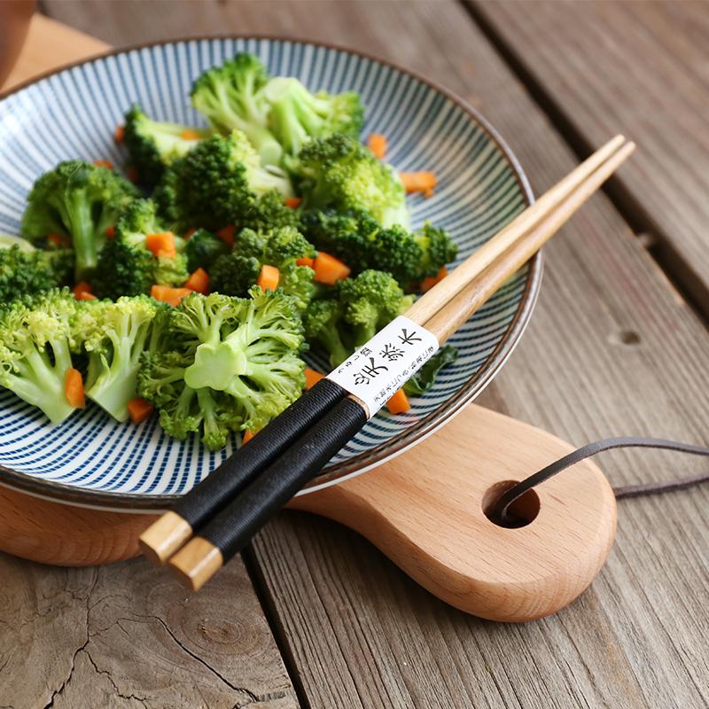 4 Pairs Chinese Chopsticks Japanese Sushi Sticks Wood Chopstick Set Reusable Korean Food Chop Sticks Wooden Kitchen Tableware