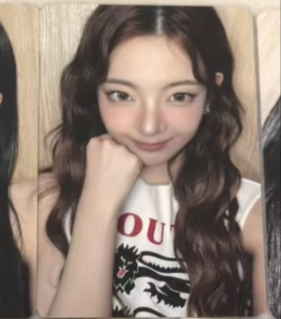 

[USED] itzy rear GOLD makestar Shanghai limited edition trading card (200 pieces)