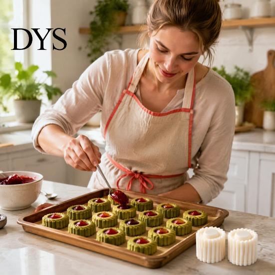 Pressa per Impasto Facile da Pulire 9 Pezzi Stampo Rotondo a Doppia Estremità per Pasticceria, Pressa a Mano per Torta Lunare a Spirale e Accessori per la Cottura per Biscotti Design a Petalo, Smontabile