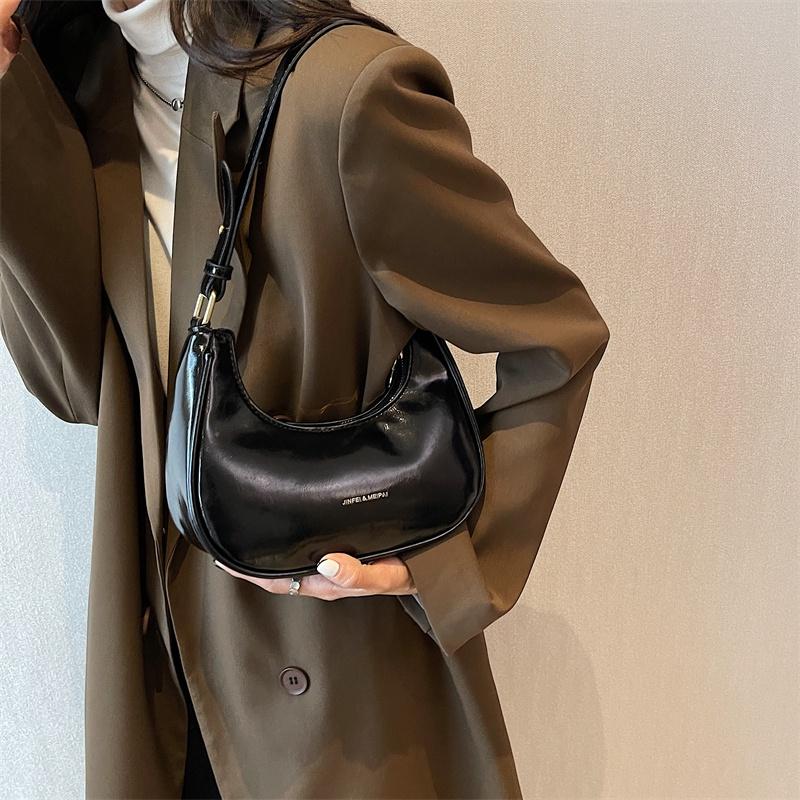 IELGY Женская элегантная сумка через плечо в форме полумесяца из блестящей лакированной — фото 7