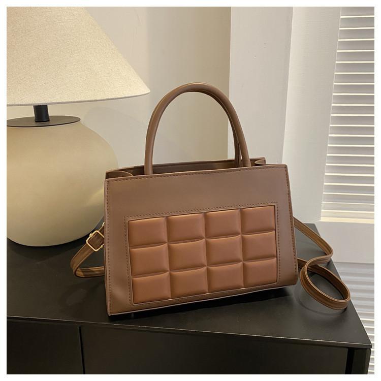 Vintage Large Capacity Handheld Square Bag For Women Stylish Trendy Design 2024