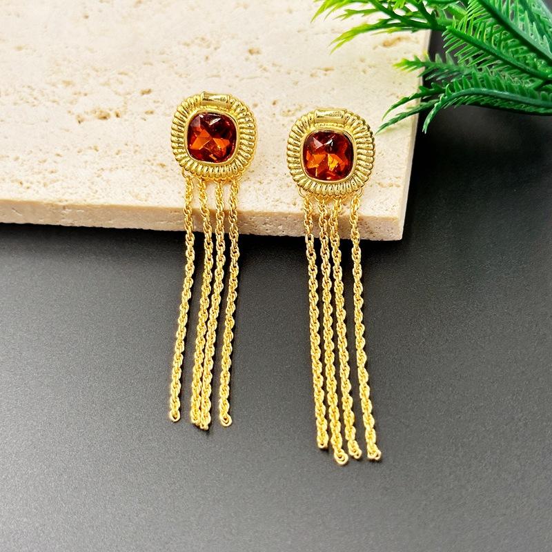 

Retro Long Fringed Earrings Square Temperament Gemstone Earrings High-End Stud Earrings золотий