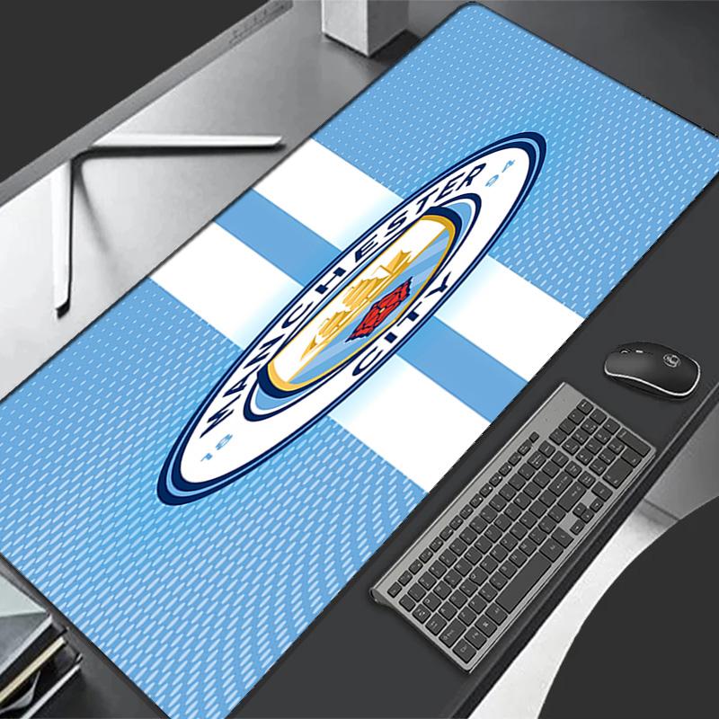 Manchester City Fußballclub Thema Premium Rutschfestes Mauspadd mit Genähten Kanten, Strapazierfähiges Gummi-Material, für Schreibtisch & Gaming Tolle Geschenke