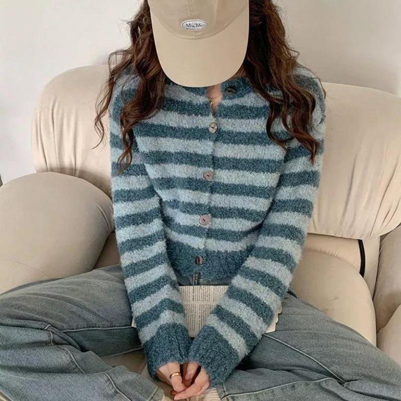 

Новый короткий полосатый вязаный кардиган для женщин в стиле ретро с маленьким круглым вырезом One size fits all [80-60kg] синий