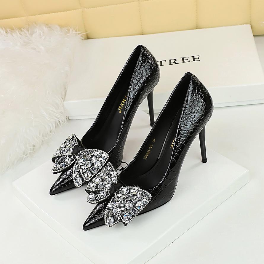 Thin Heel Stone Pattern Lacquer Skin Shallow Mouth Pointed Water Diamond Bow Tie Single Shoe High Heel