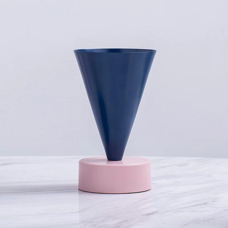 Creative Metallic Colored Vase Geometric Triangle Flower Vase Flower Arrangement Accessories Terrarium Home Decoration