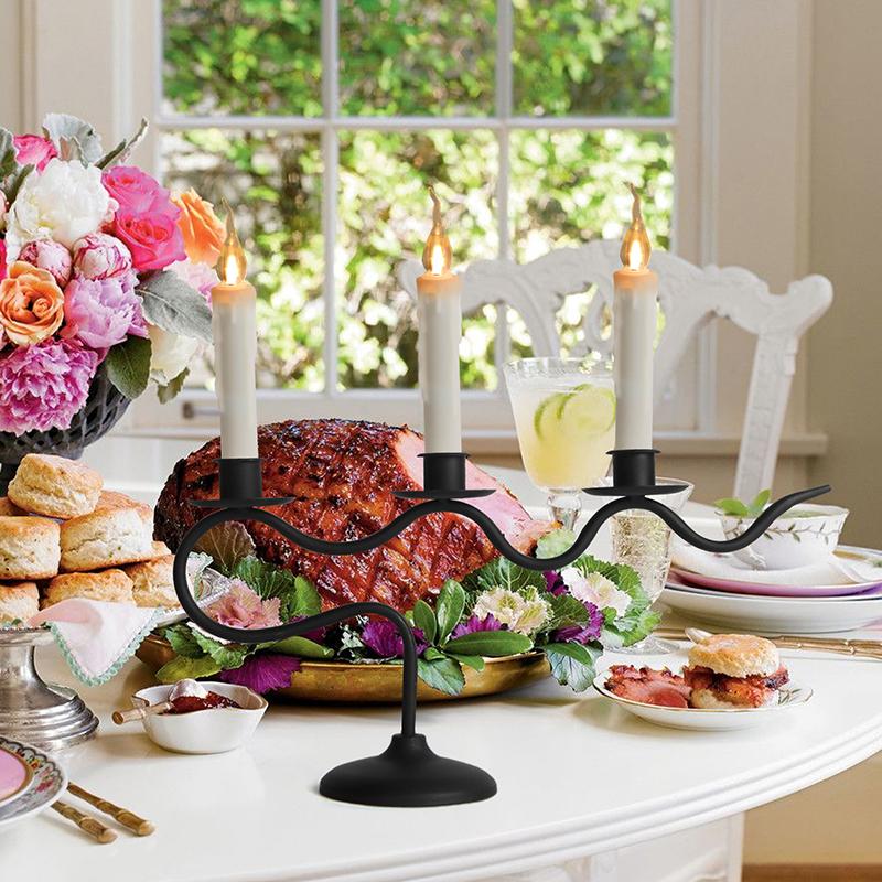 1 Peça Decoração de Jantar Jantar à Luz de Velas Arte em Ferro Festa Casamento Ondulado Estilo Europeu Base de Vela de Três Furos Candelabro