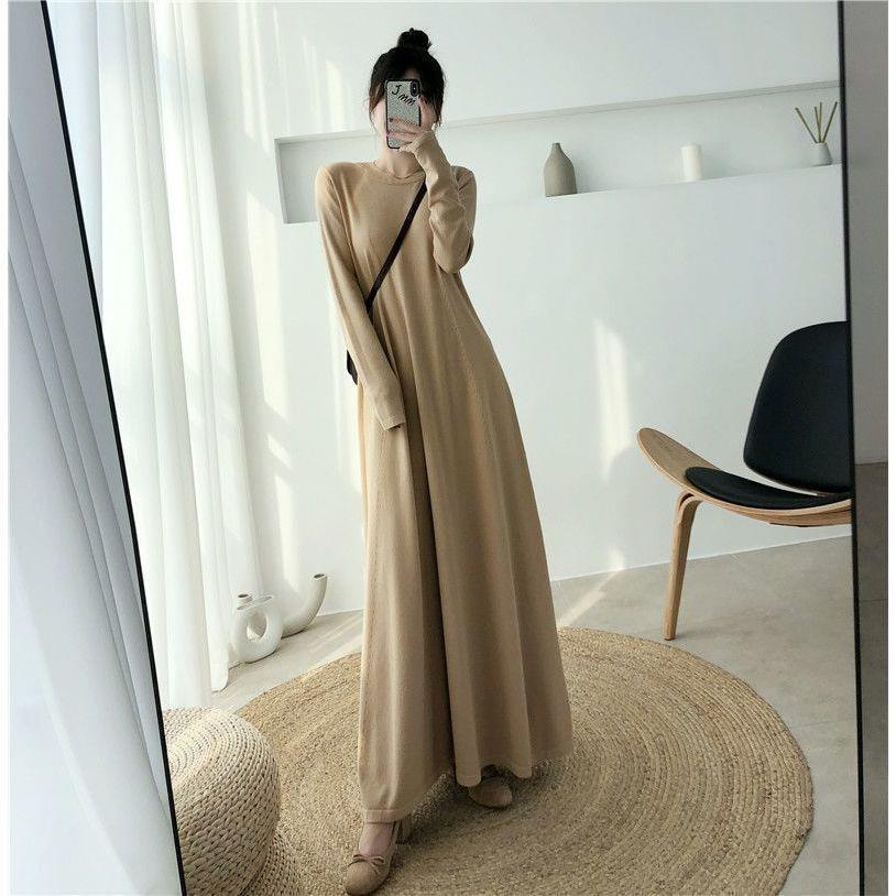 Versatile Solid Color Long-Sleeved Dress - Autumn/Winter Loose Fit with a Design Focus