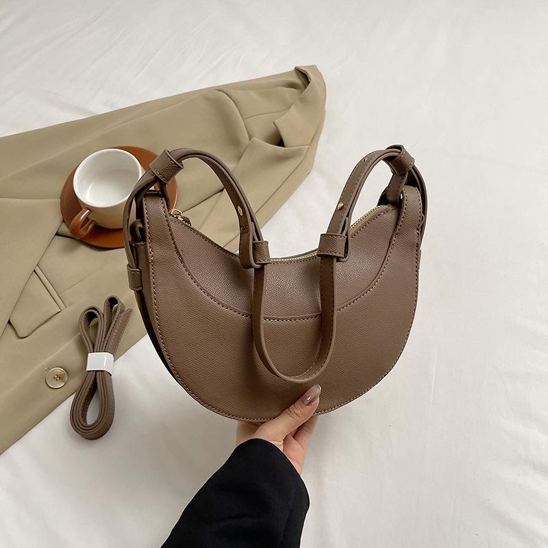 Trendy Lychee Grain French Crescent Crossbody Bag - High-End Fashionable Saddle Design