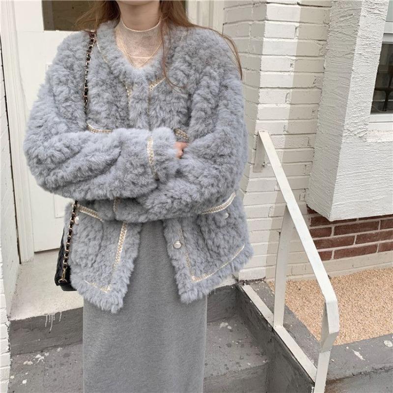 

Осень и зима новая куртка из искусственного меха ягненка свободная маленькая теплая короткий топ женская мода S [recommended 80-50kg]