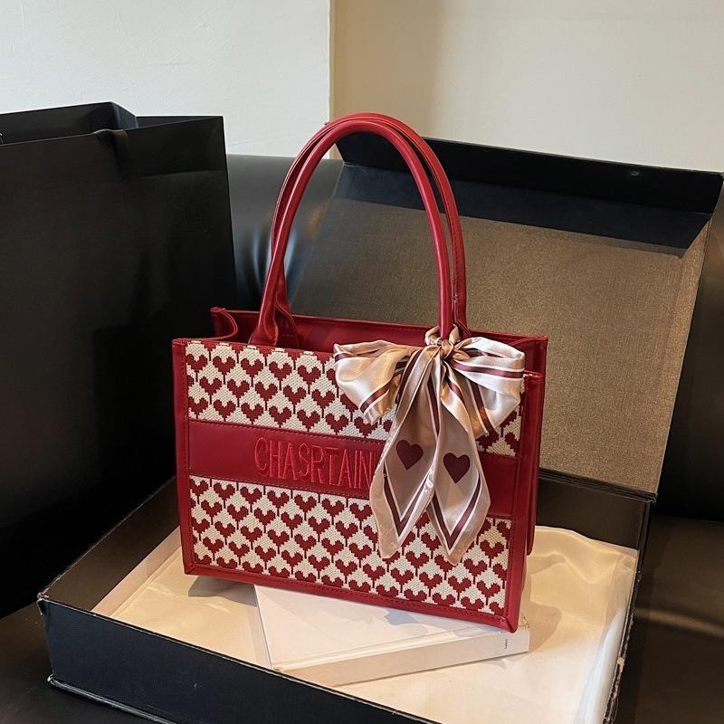 Fashionable and Stylish Crossbody Bag with Herringbone Pattern