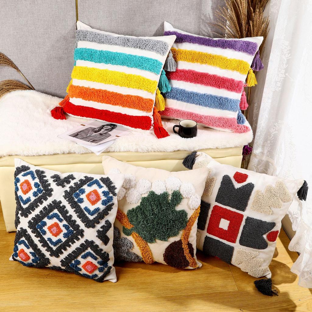 Nordic Moroccan Tassel Tufted Pillow Light Luxury Famous Style Embroidered Back Cushion Pillow Cover Happy Word Cushion