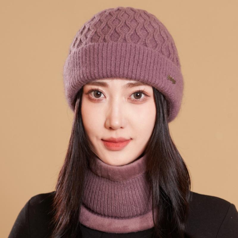 New Knitted Hat Winter Women's Outdoor Cold Hat Outdoor Crimped Twist Pattern Warm Wool Hat