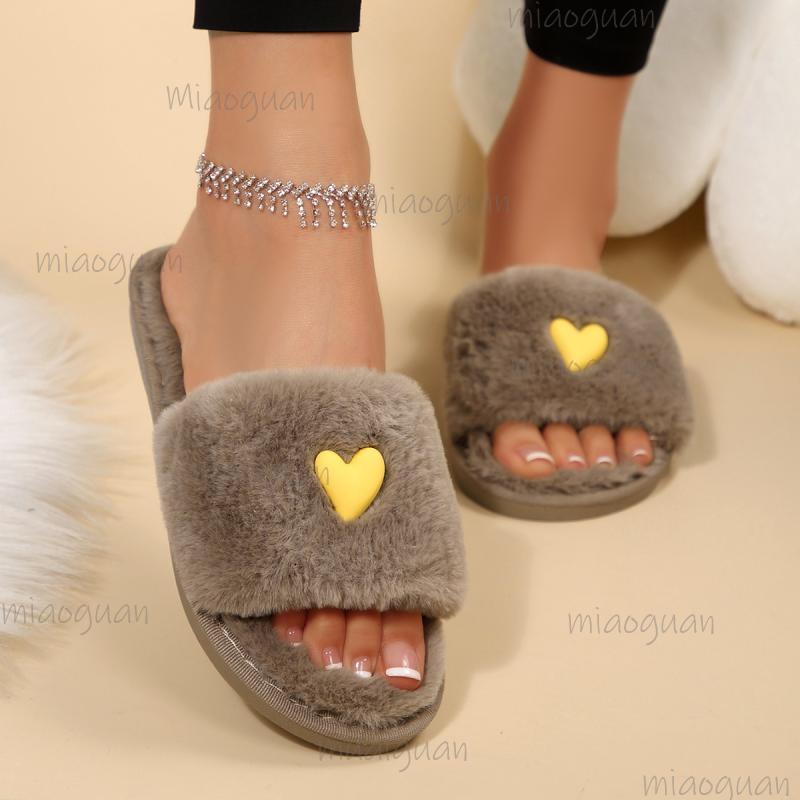 Cute Heart Decoration Short Plush Indoor Slippers Women 2025 Winter Soft Thick Bottom Bedroom Slides Warm Faux Fur Slippers