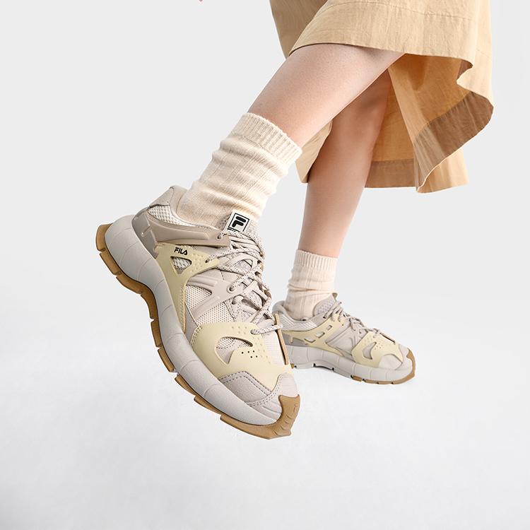 Fila Insetto Fabric Synthetic Leather TPU Modern Fashion Low-Top Dad Shoes Women Sneaker Beige Gray F12W321103FSS
