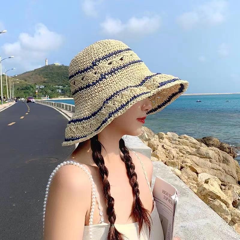 Foldable Straw Hat With Textured Design For Summer Beach Vacation